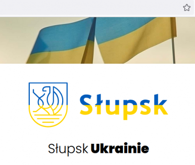 Na zdjęciu widzimy flagę Ukrainy, logo Słupska w kolorach żółtym i niemieskim oraz napis Słupsk Ukrainie